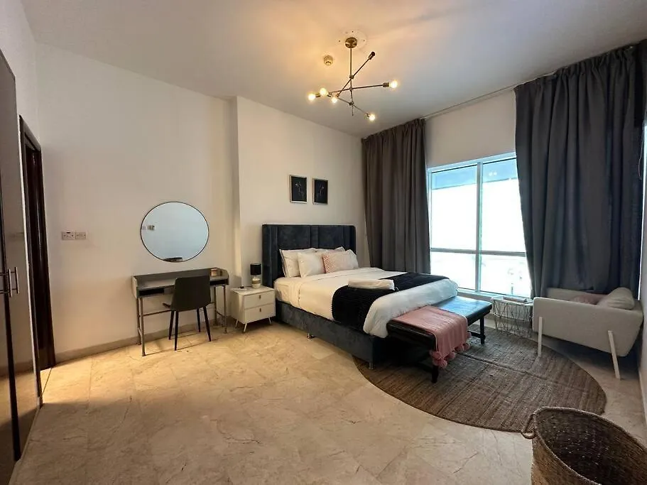 Cozy 2Bhk With Marina Views Apartment Dubai